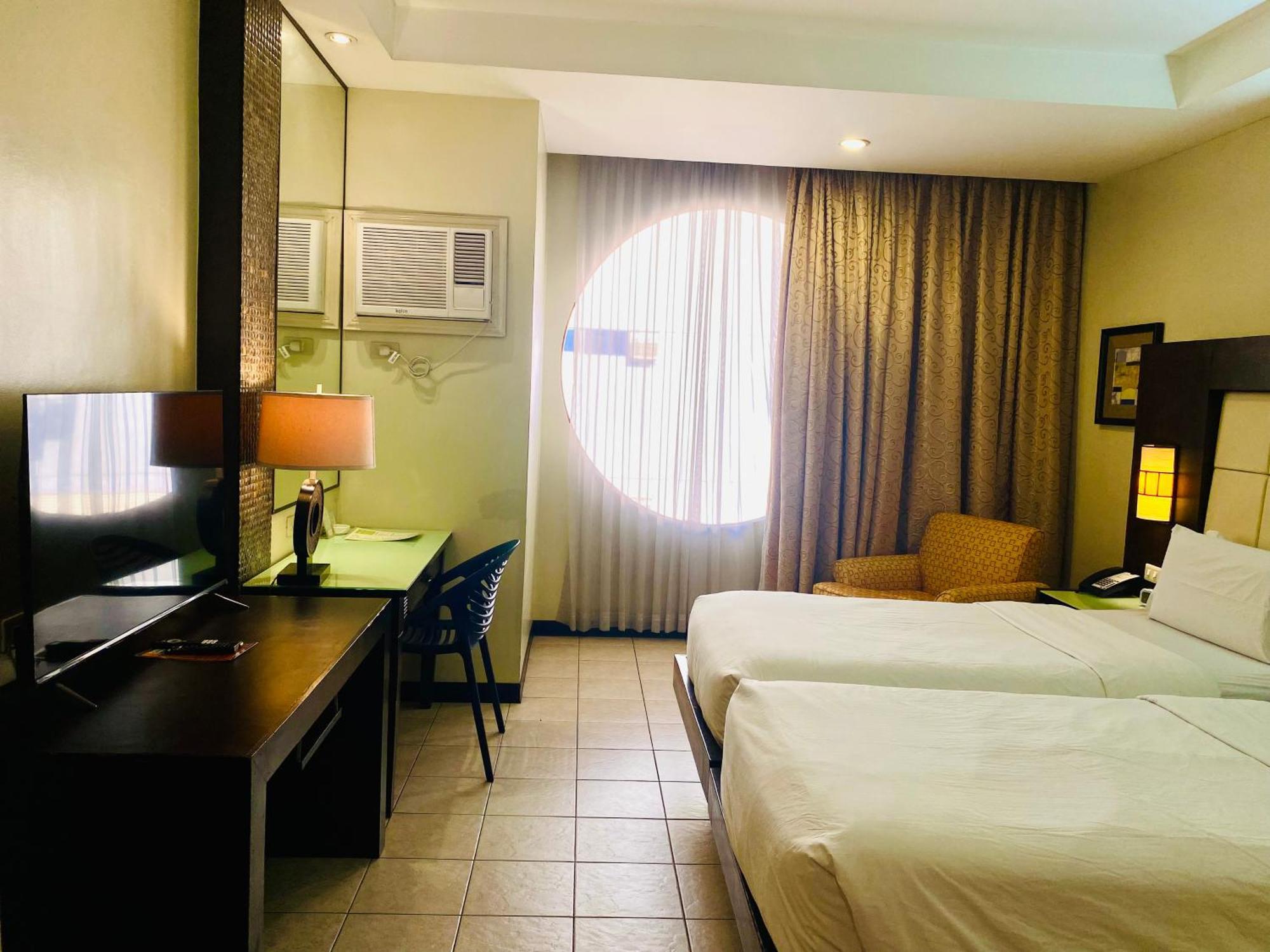 Circle Inn Hotel And Suites Bacolod Luaran gambar