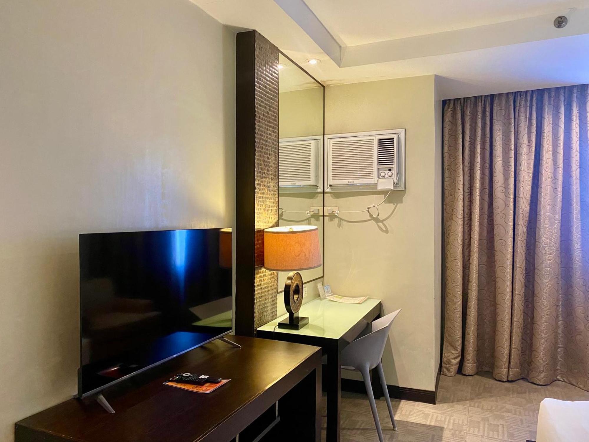Circle Inn Hotel And Suites Bacolod Luaran gambar