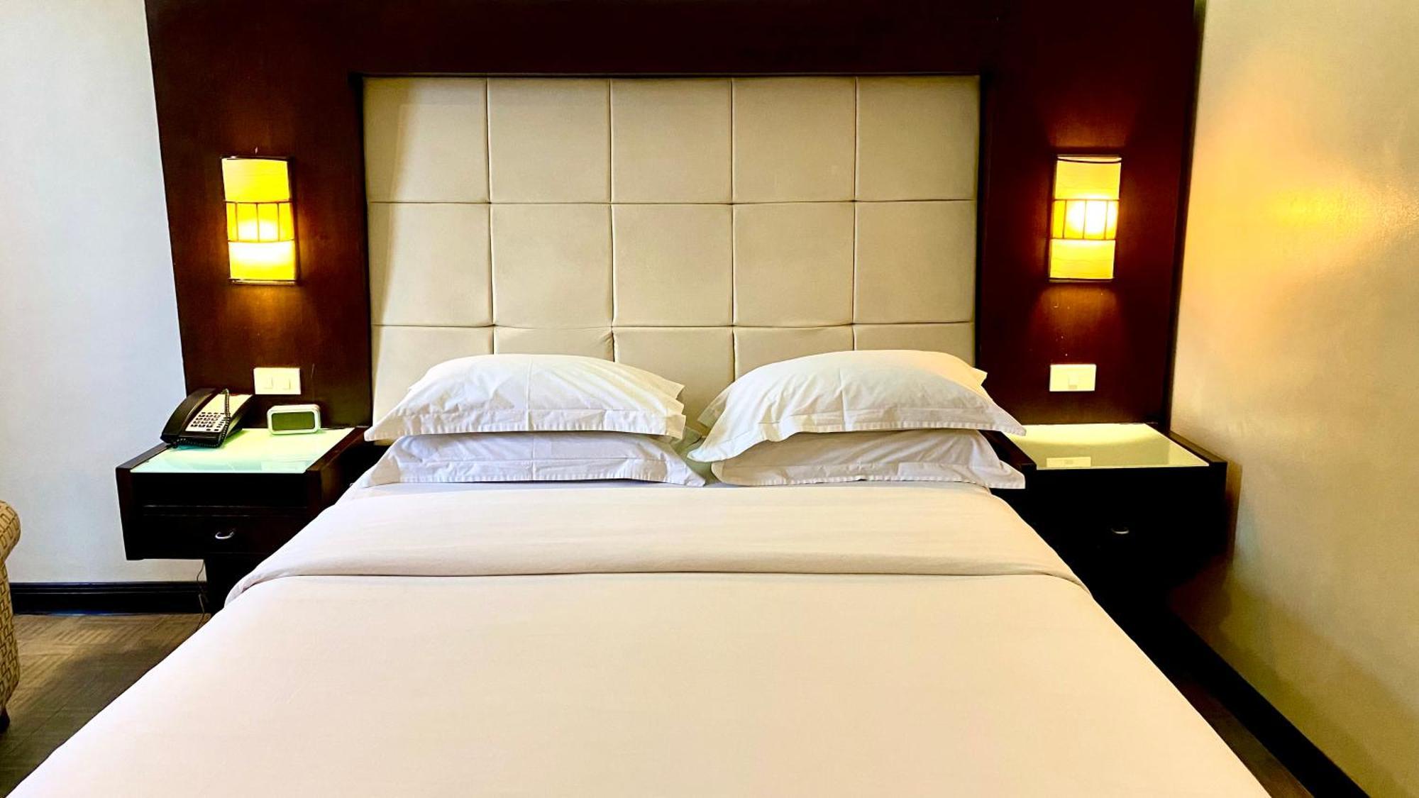 Circle Inn Hotel And Suites Bacolod Luaran gambar